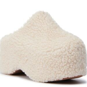 Azalea Wang Dolorita Platform Clog